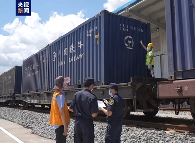 中老铁路春节期间货物进出口货运量突破10万吨